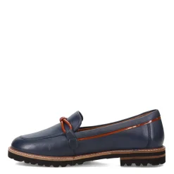 Women's Trotters, Deanna Loafer